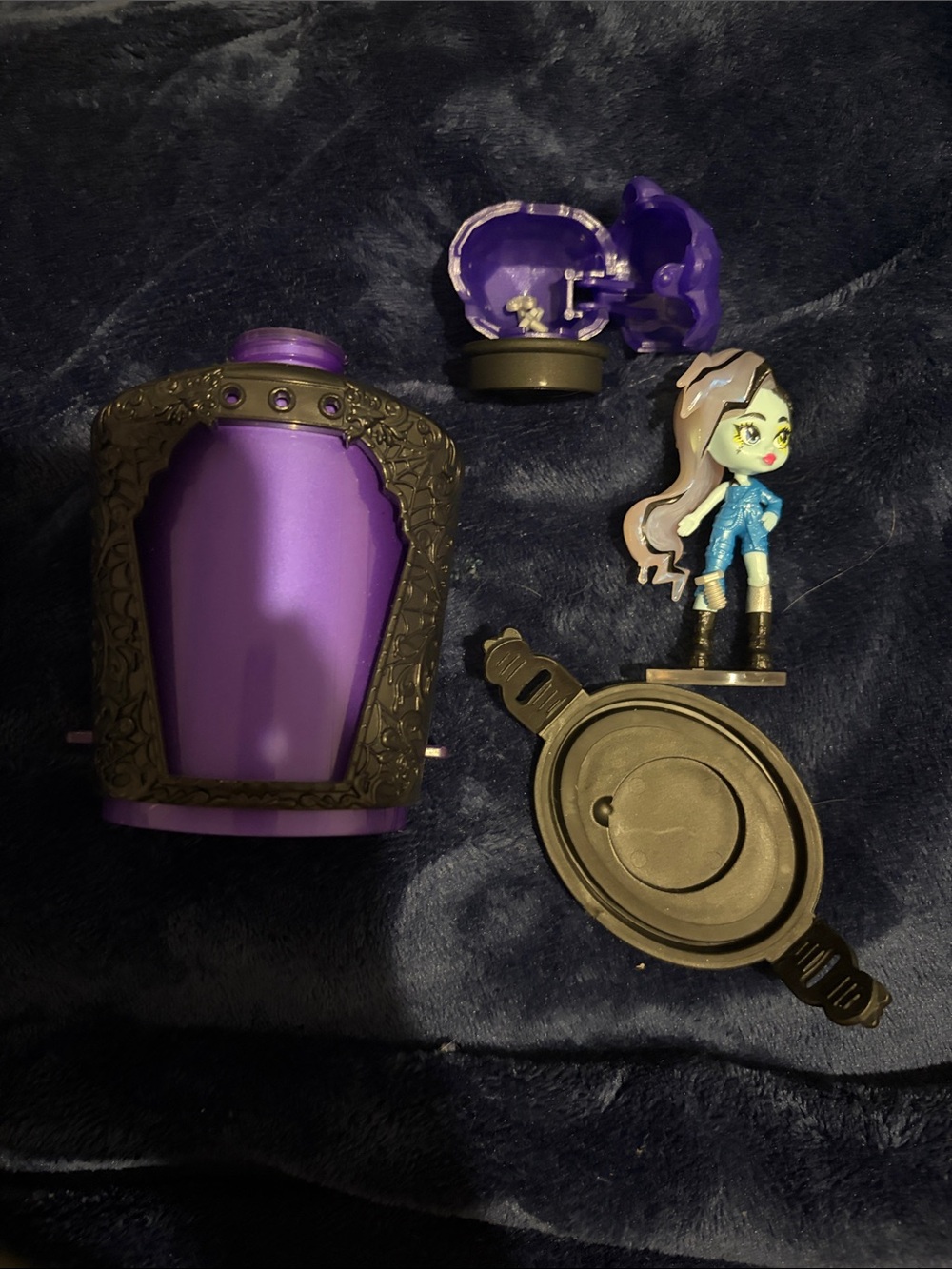 Monster High Frankie Stein Potion Bottle Figure(Read)